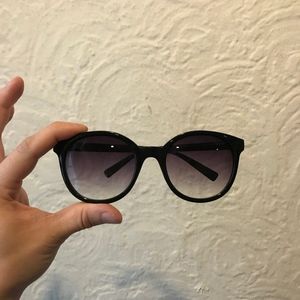 Black sunglasses